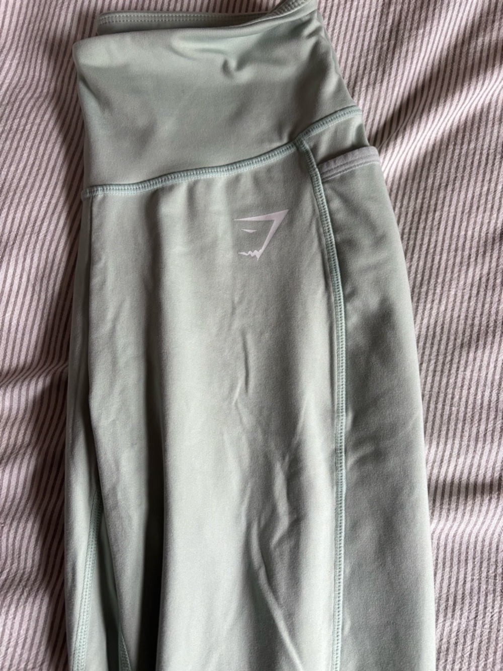 Gymshark High-Waist Pocket Leggings in Sage - Picture 5 of 5